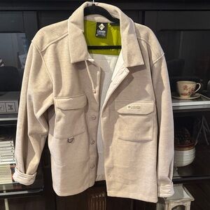 Columbia Beige shirt Jacket